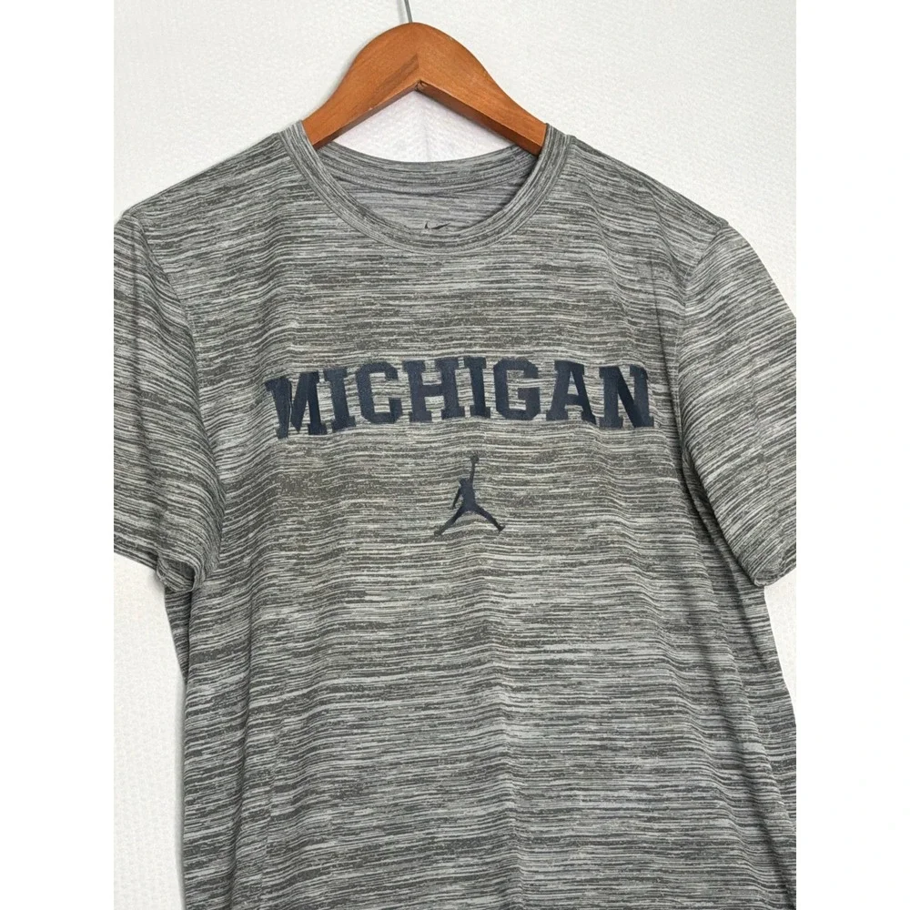 Jordan Michigan Wolverines Dri-FIT Grey Space Dye T-Shirt Small Jumpman NCAA